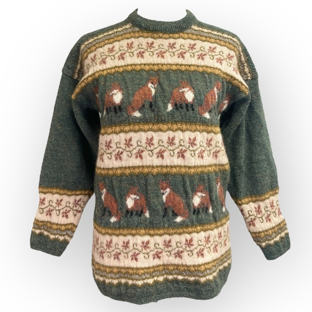 Vintage English Country Fox wool sweater. Large. Women’s Vintage Crewneck foxes